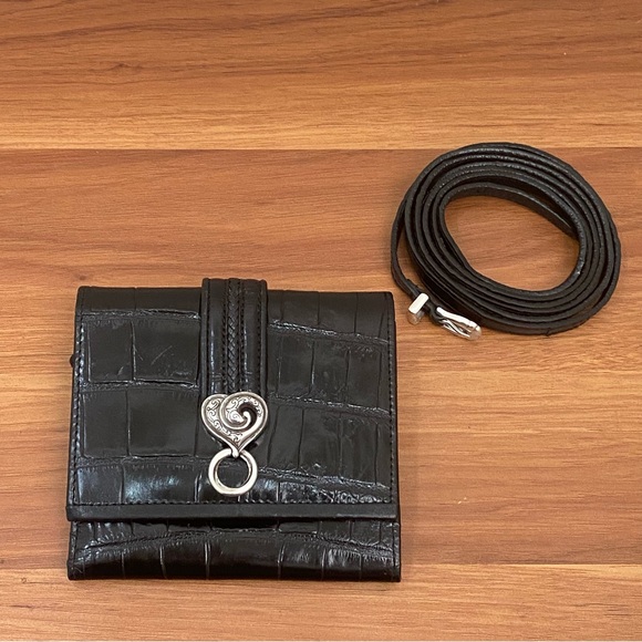 Vintage BRIGHTON Black Leather Silver Heart Crossbody Wallet W/ Removable Strap - Picture 2 of 16